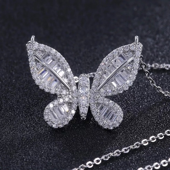 NWT Crystal and Silver Butterfly Necklace with Gift Box - Picture 5 of 6